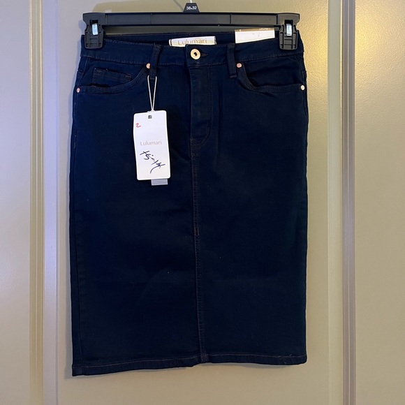 Dresses & Skirts - Dark Denim skirt